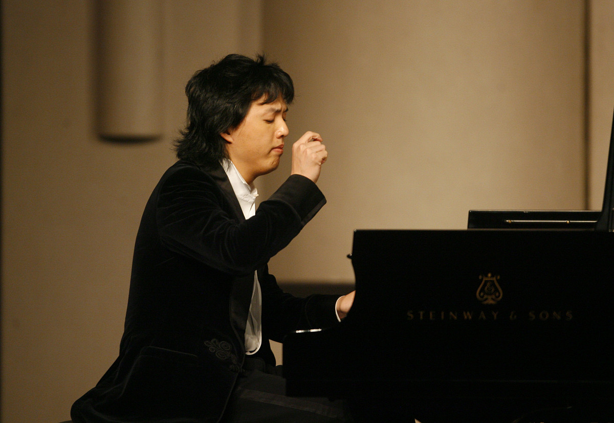 选择纪录片《大师》人物李云迪撰写一篇不少于2000字的观后感