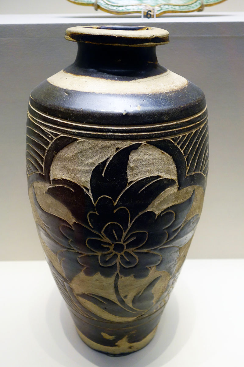 2015年11月15日,北京,绿釉鸡冠壶,辽代,中国家博物馆文物.