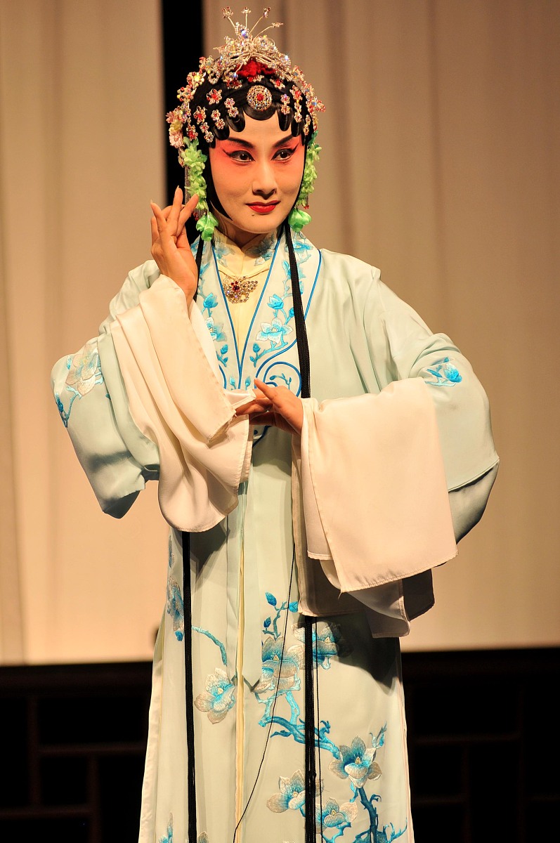 2009年6月26日,南京,昆剧《钗钏记 落园》由江苏省昆剧院演出.***_***