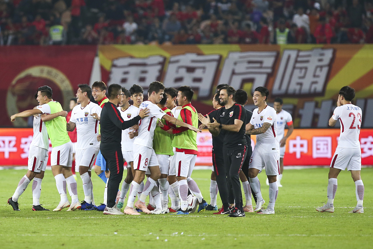 2018中超第28轮:广州恒大淘宝4-5上海上港