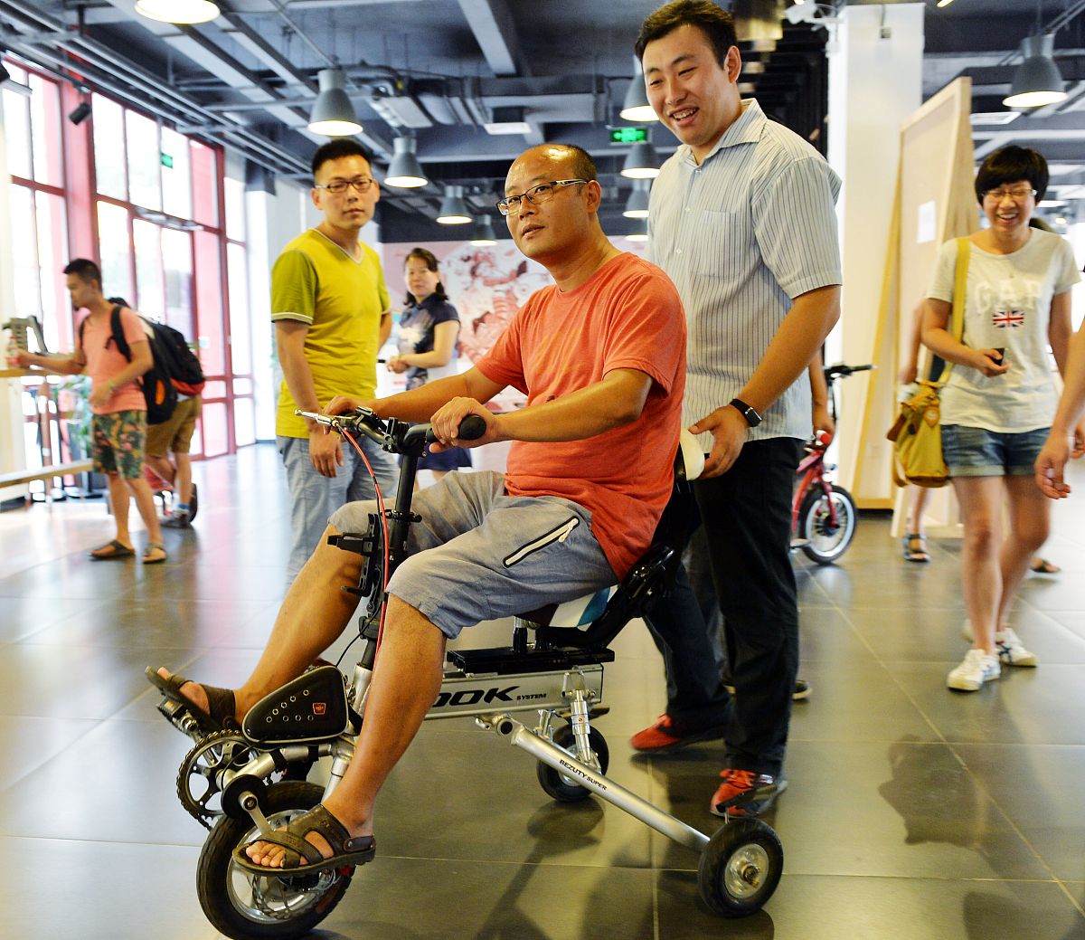 11kW2极电动机3712扭矩主动轮100厘米从动轮1000厘米求从动轮扭矩放大多