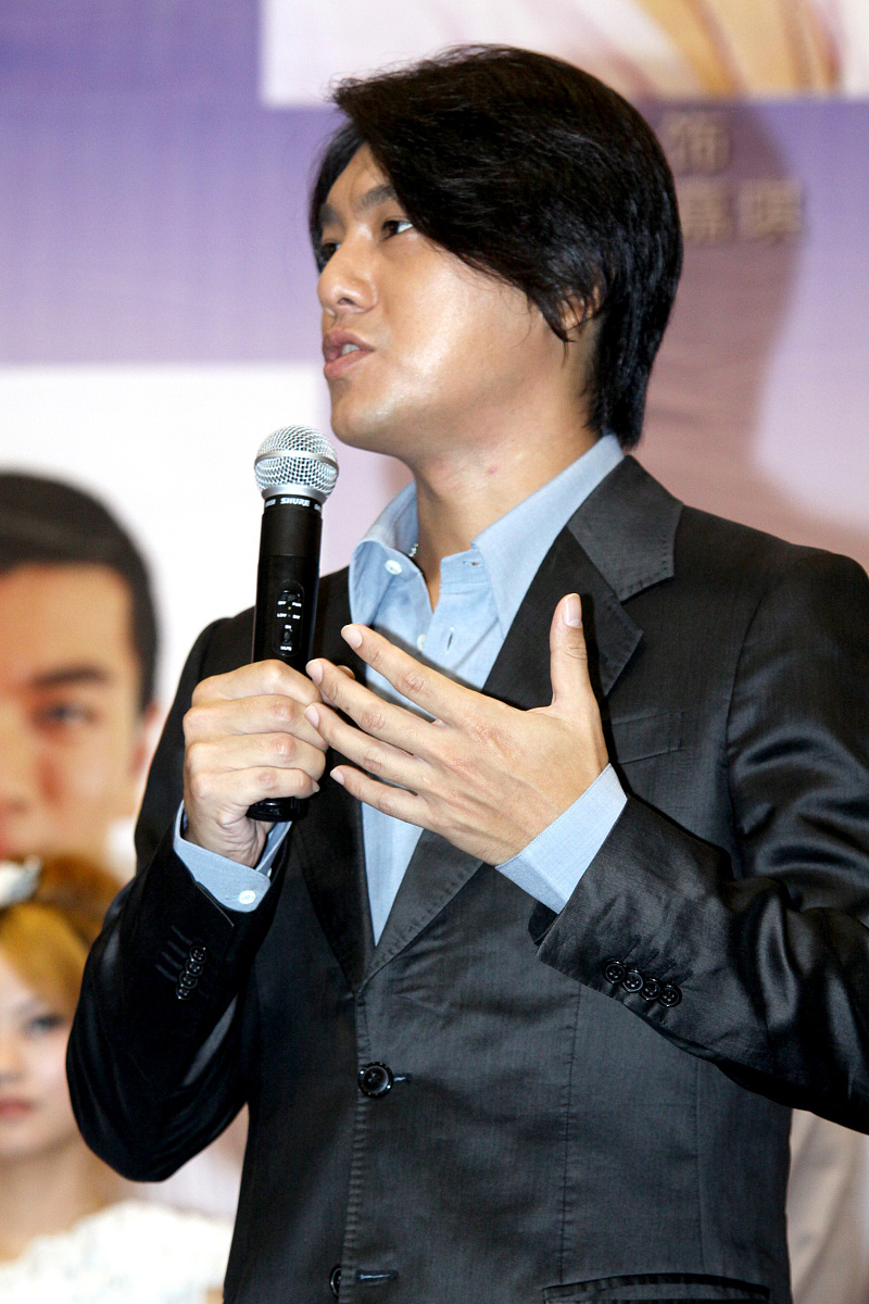 2010年8月10日,杭州,电视剧《富二代》(又名《没有承诺的爱》)新闻发