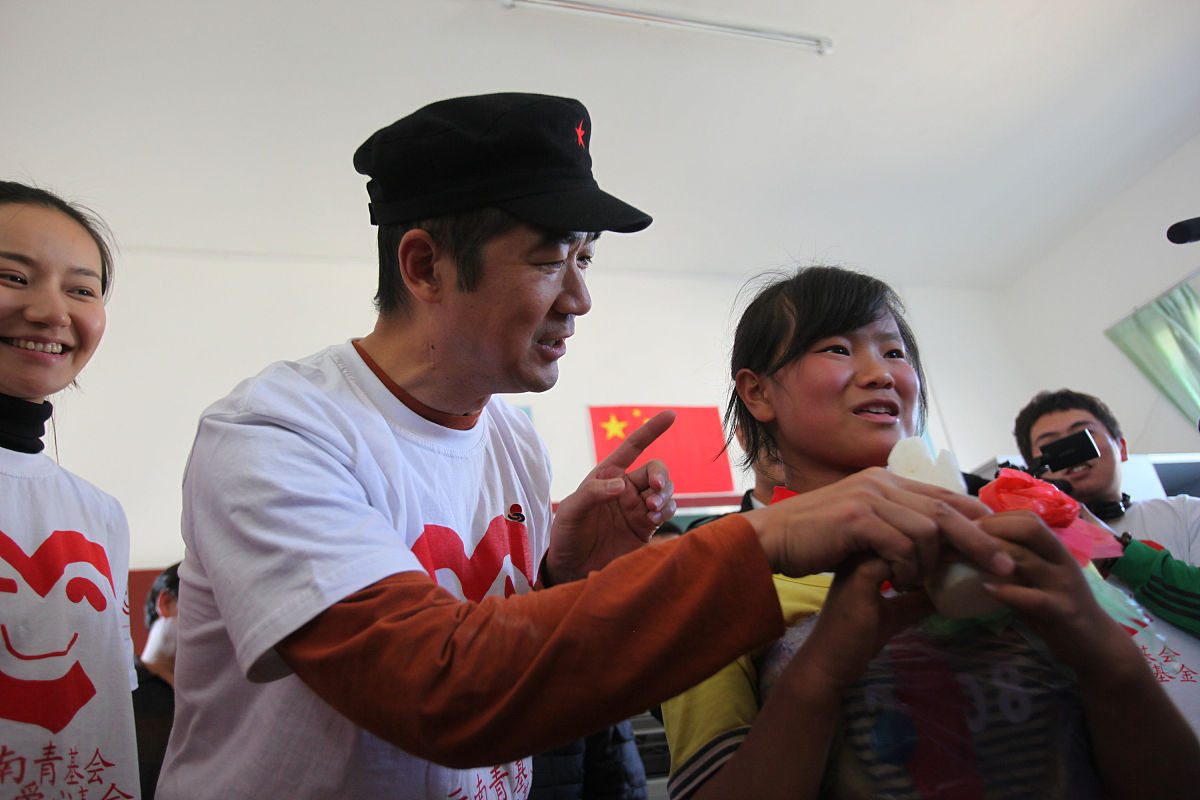 四川铁路运输学校无偿献血让同学们学会付出