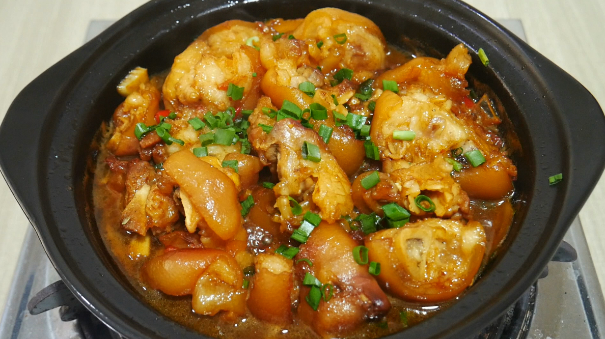 这才是猪脚最好吃的做法,Q弹软烂,香而不腻,看着就流口水