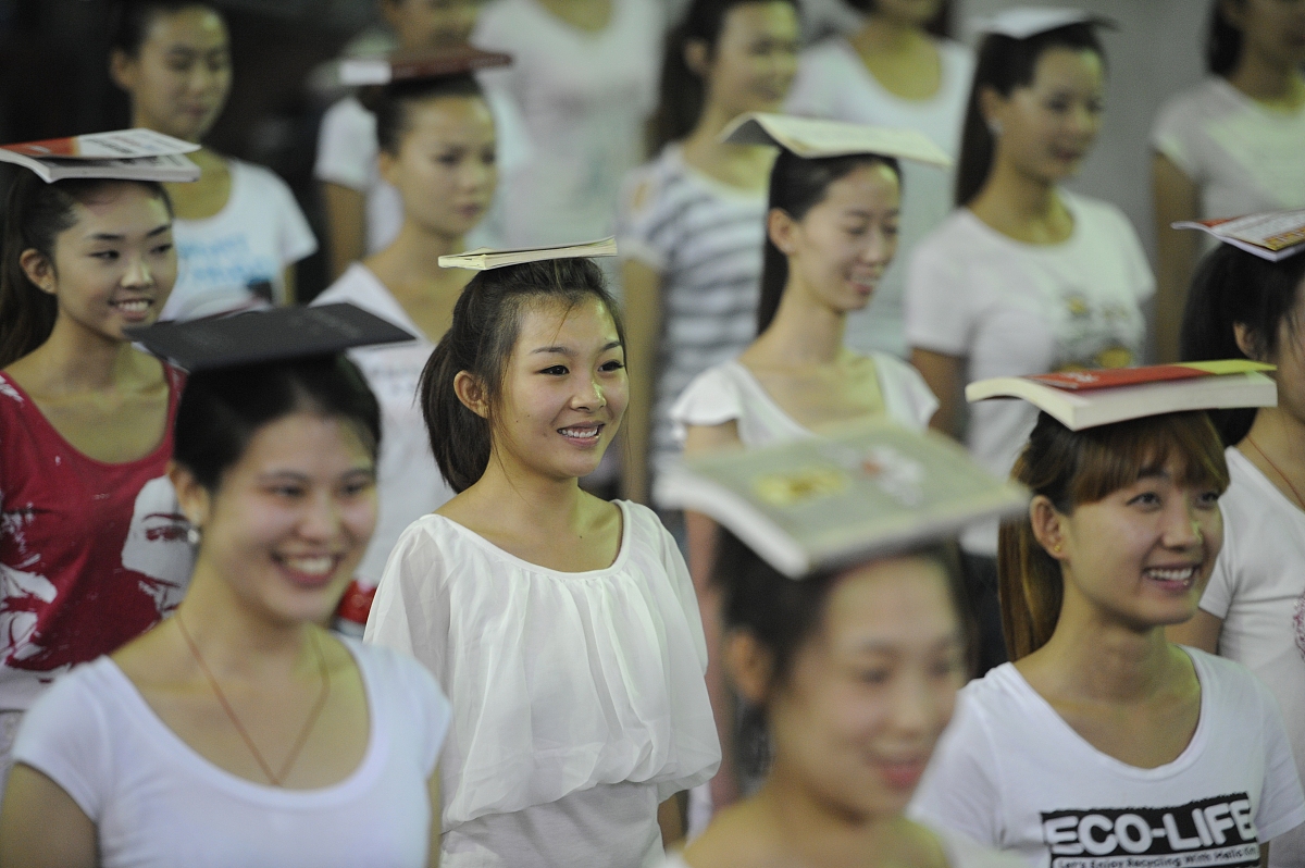 重庆中专学校女生适合学什么专业？热门专业推荐！