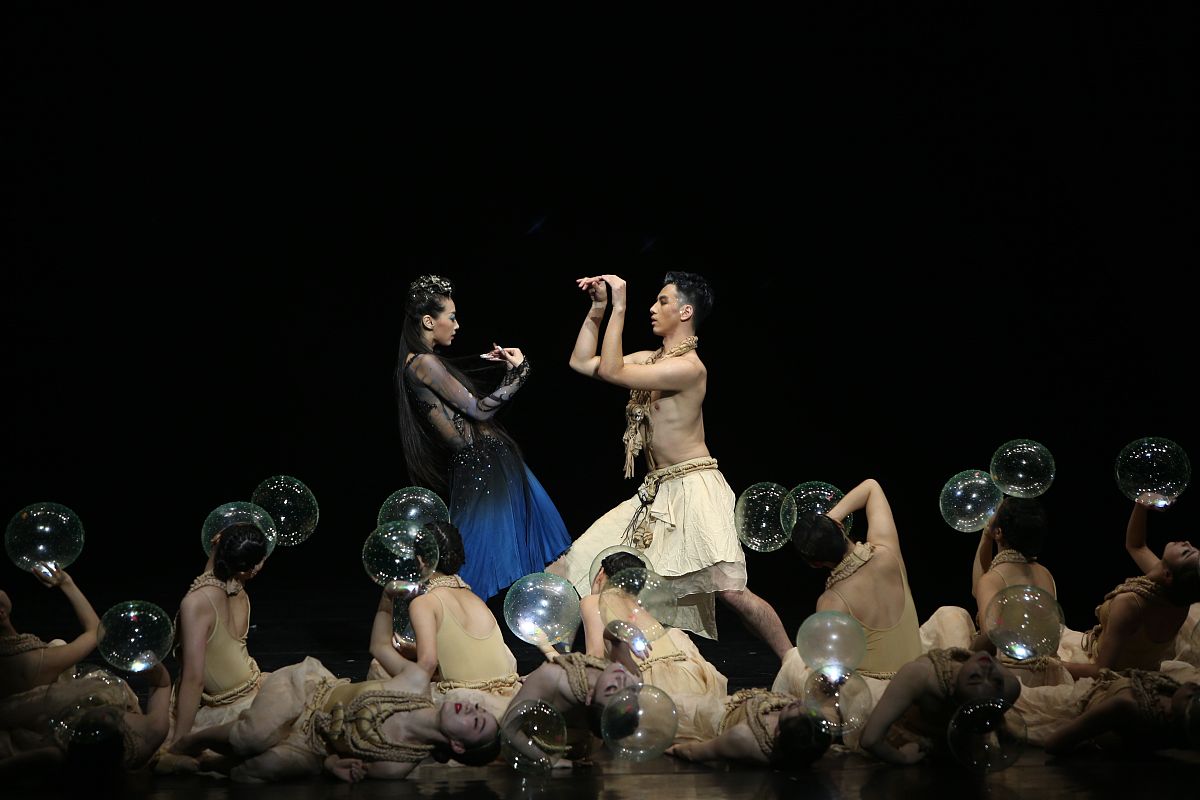 《迷失的灵魂》：一场关于现代都市人内心世界的舞蹈旅程