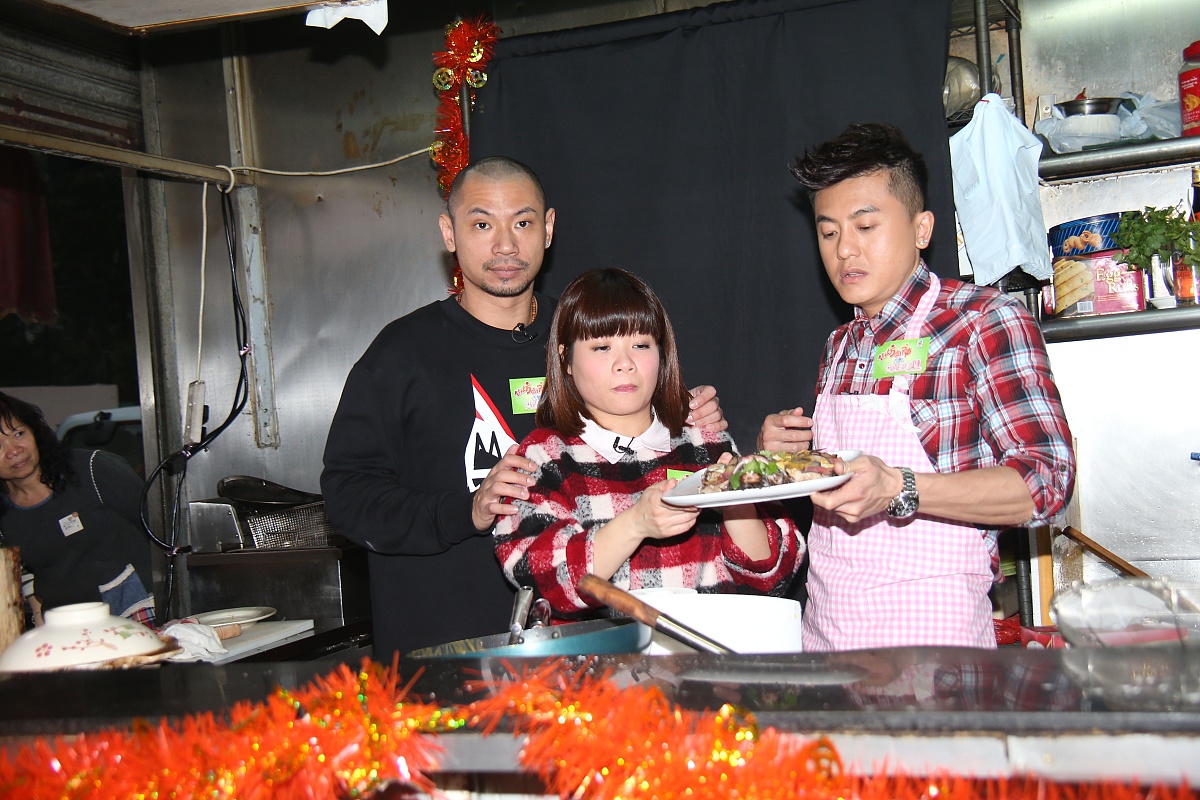 2016年1月21日,香港,饮食节目《街坊厨神》拍摄外景.***_***小仪 , 金