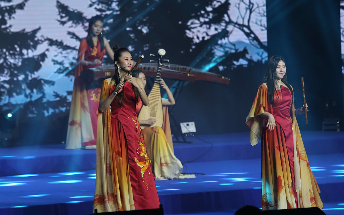 以中国风音乐的演唱技巧与表现力为题写一篇700字文章