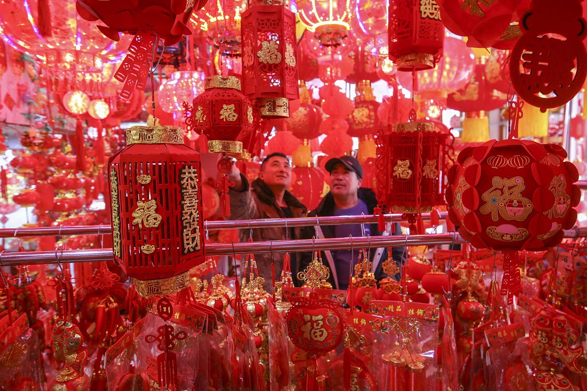 临沂小商品城里面能不能开车 回答加拓展