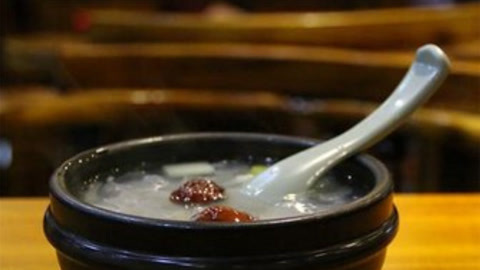 夏季养生最应养肝,老中医教你两幅炖鱼汤,喝出好肝脏