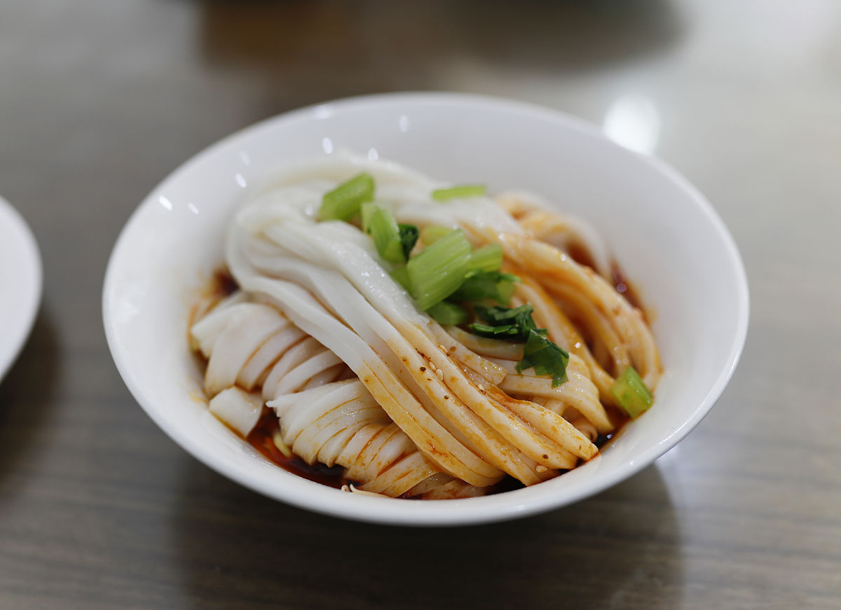 凉皮口感发硬什么原因，