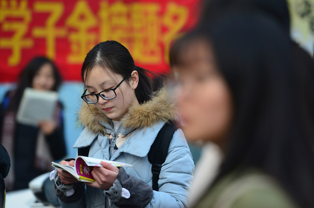 写10段驾校的优势不能含有驾校突出799元