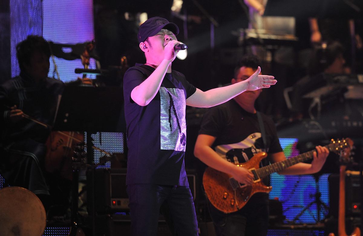 2011年5月21日,北京,2011刀郎"谢谢你"巡回演唱会的首站演出在北京万