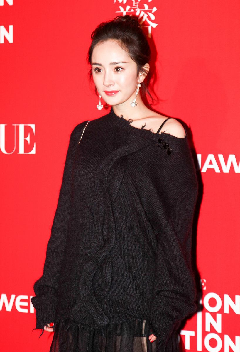 2016年11月03日,北京,《vogue》十一周年庆典红毯.***_***杨幂,《vogu