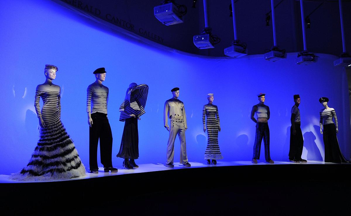 写一篇21世纪时尚变化的论文