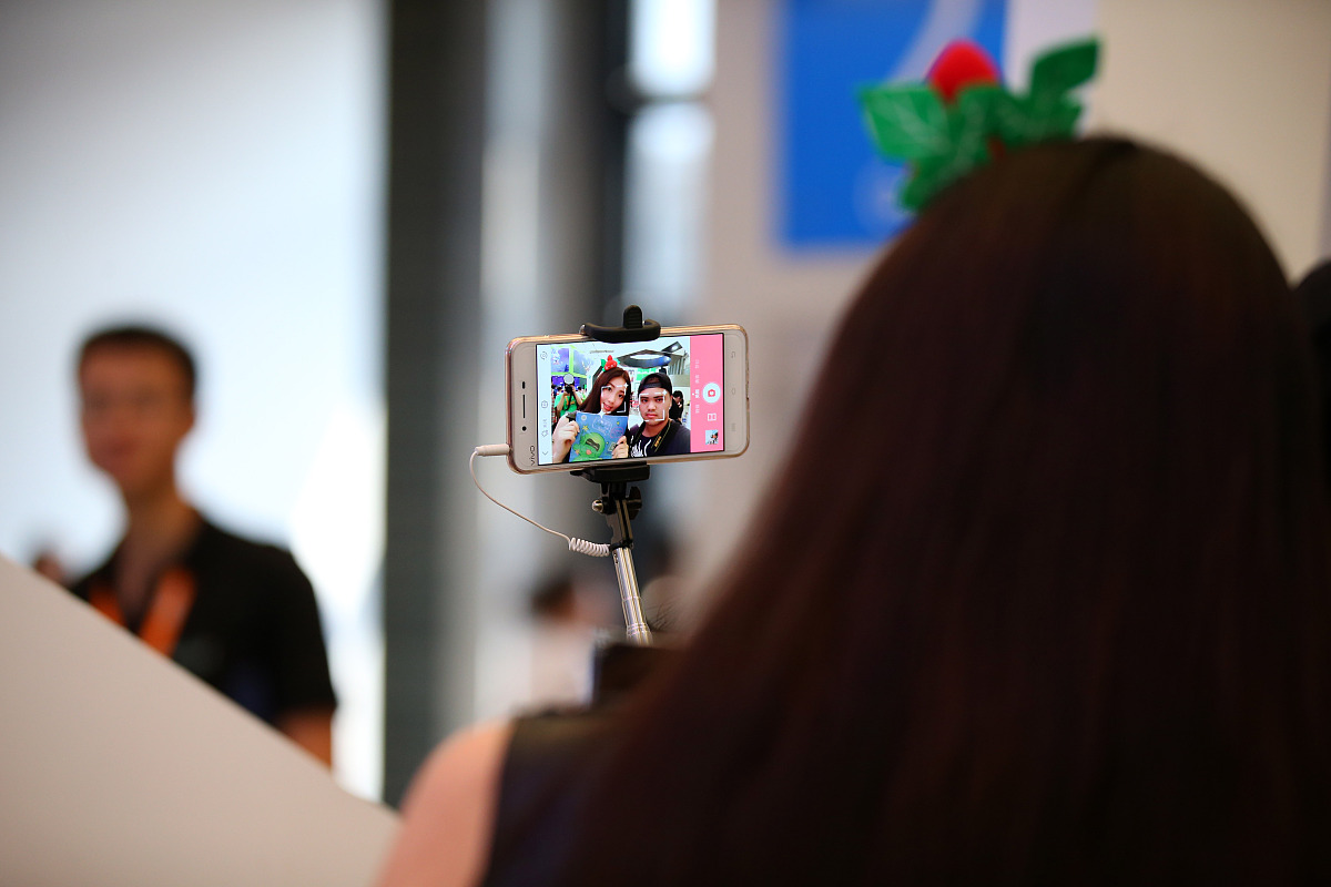 直播营销的四大特点：互动、效果、多样、流量