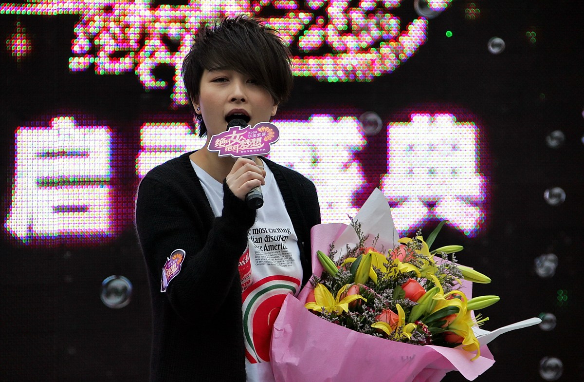 《晔时代》：高中女生李晔的成长故事 - 励志青春小说