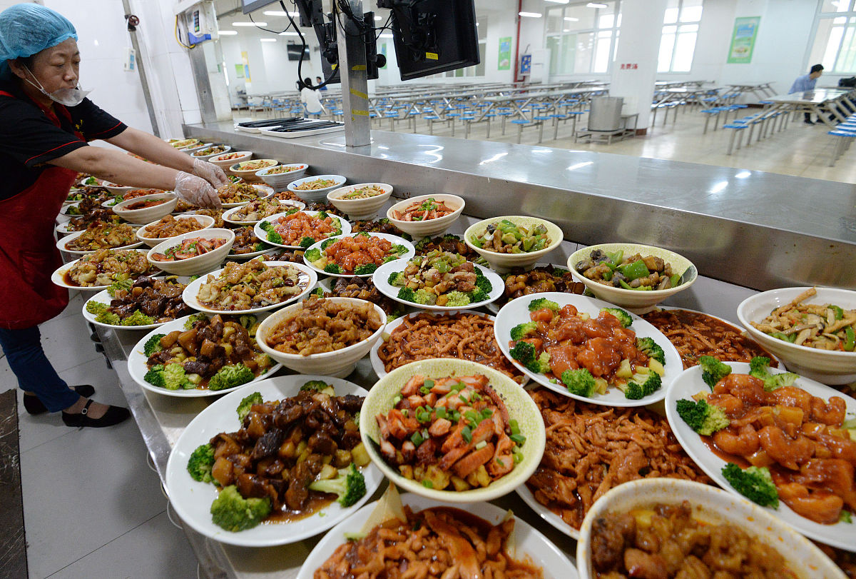 重庆市旅游学校中餐烹饪与营养膳食专业优势及发展前景