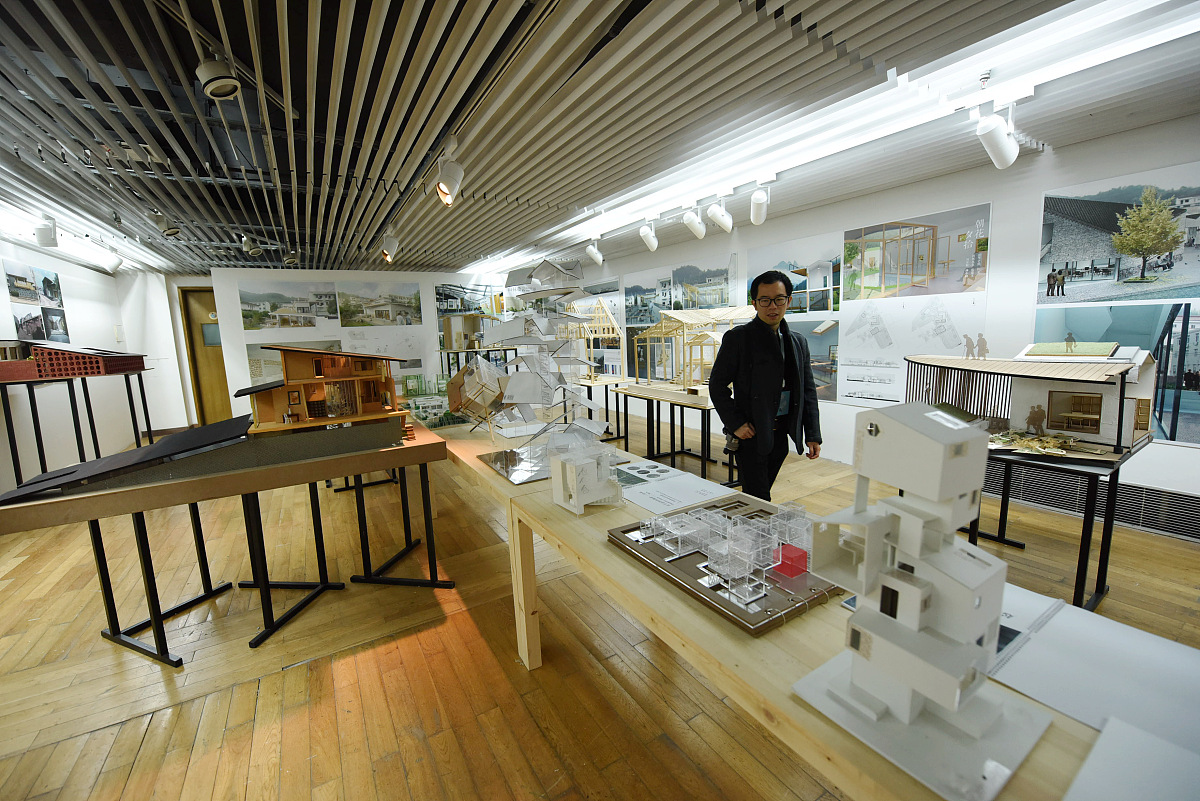 如何理解教学目标和内容？