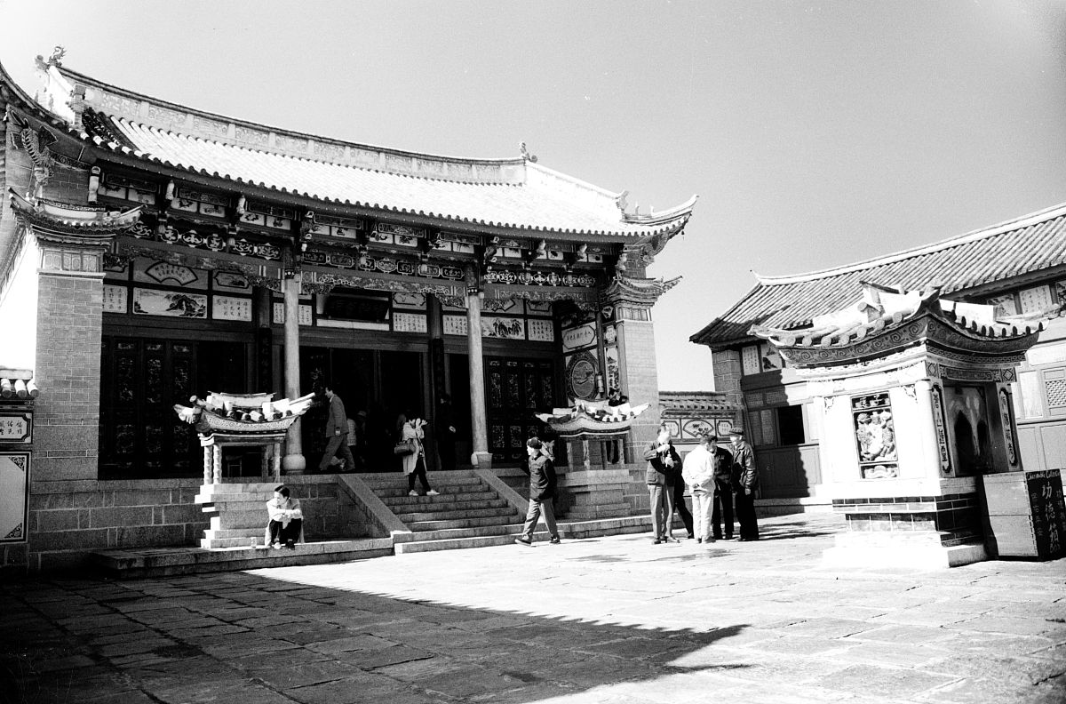 2005年5月3日,云南,少数民族建筑风光.云南白族民居建筑.+++_+++少数