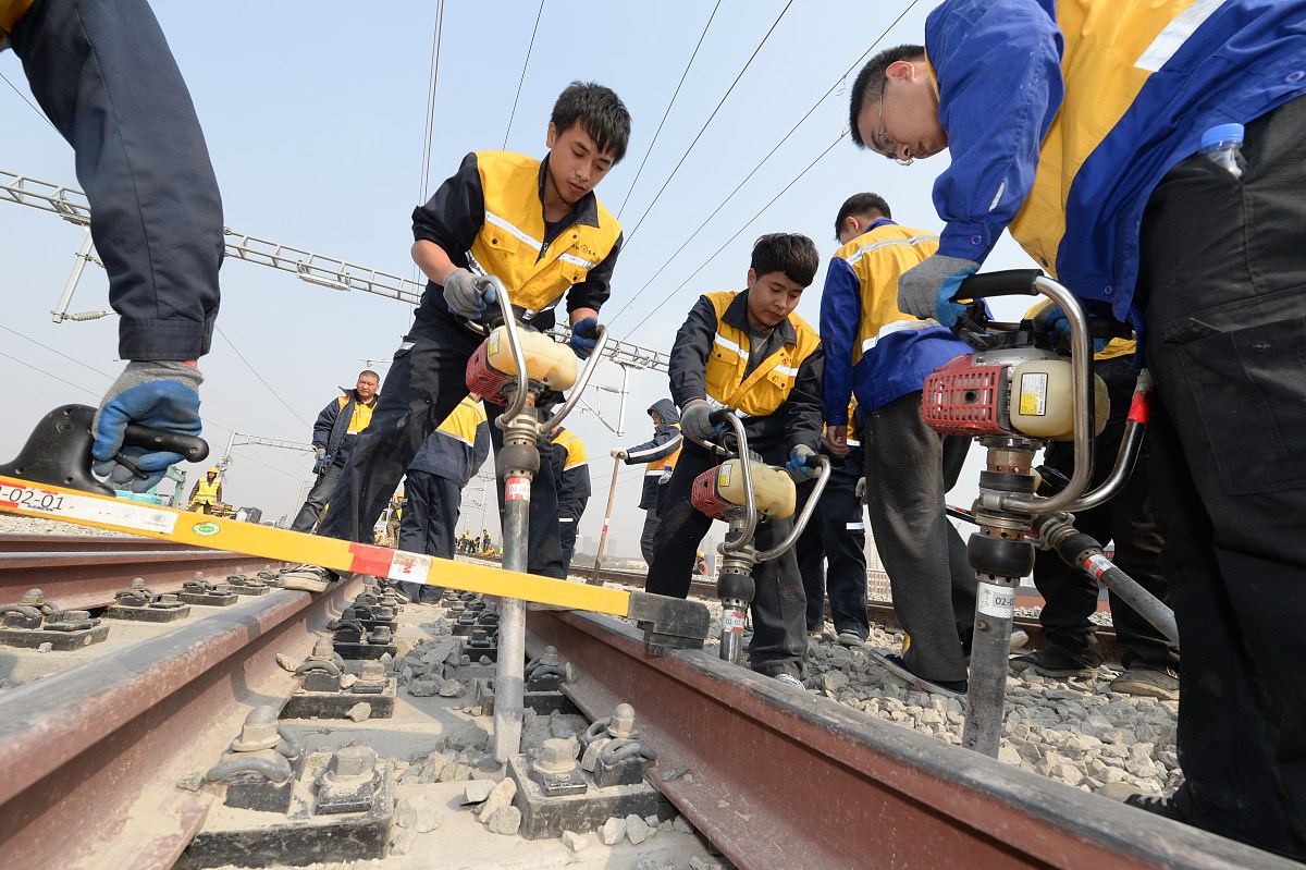 高速铁路工程及维护技术专科课程有哪些呢