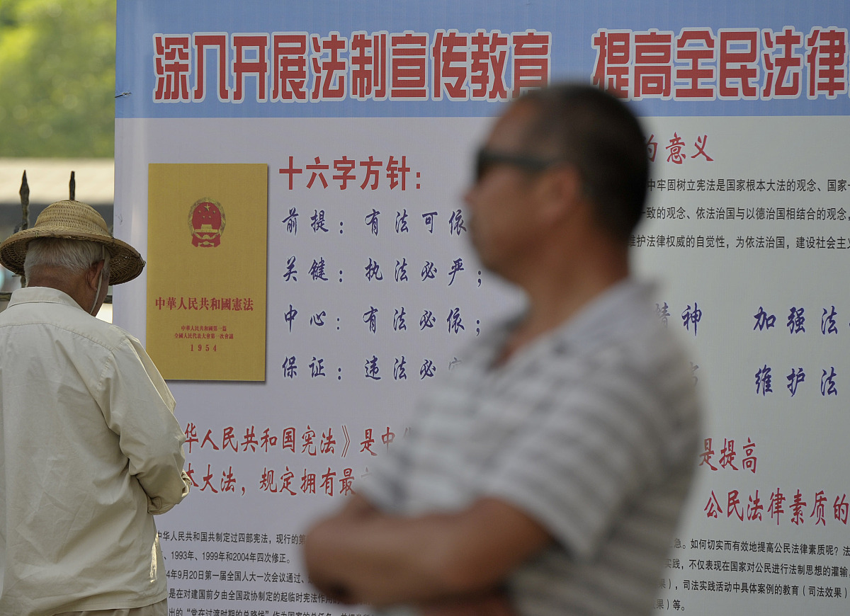 追索劳务报酬案如何确认被告以前面内容起一个标题