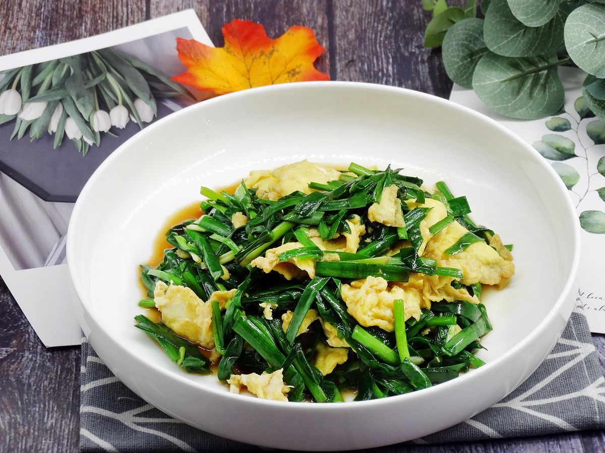 请帮我写1篇650字博客文章主题是：韭菜炒鸡蛋