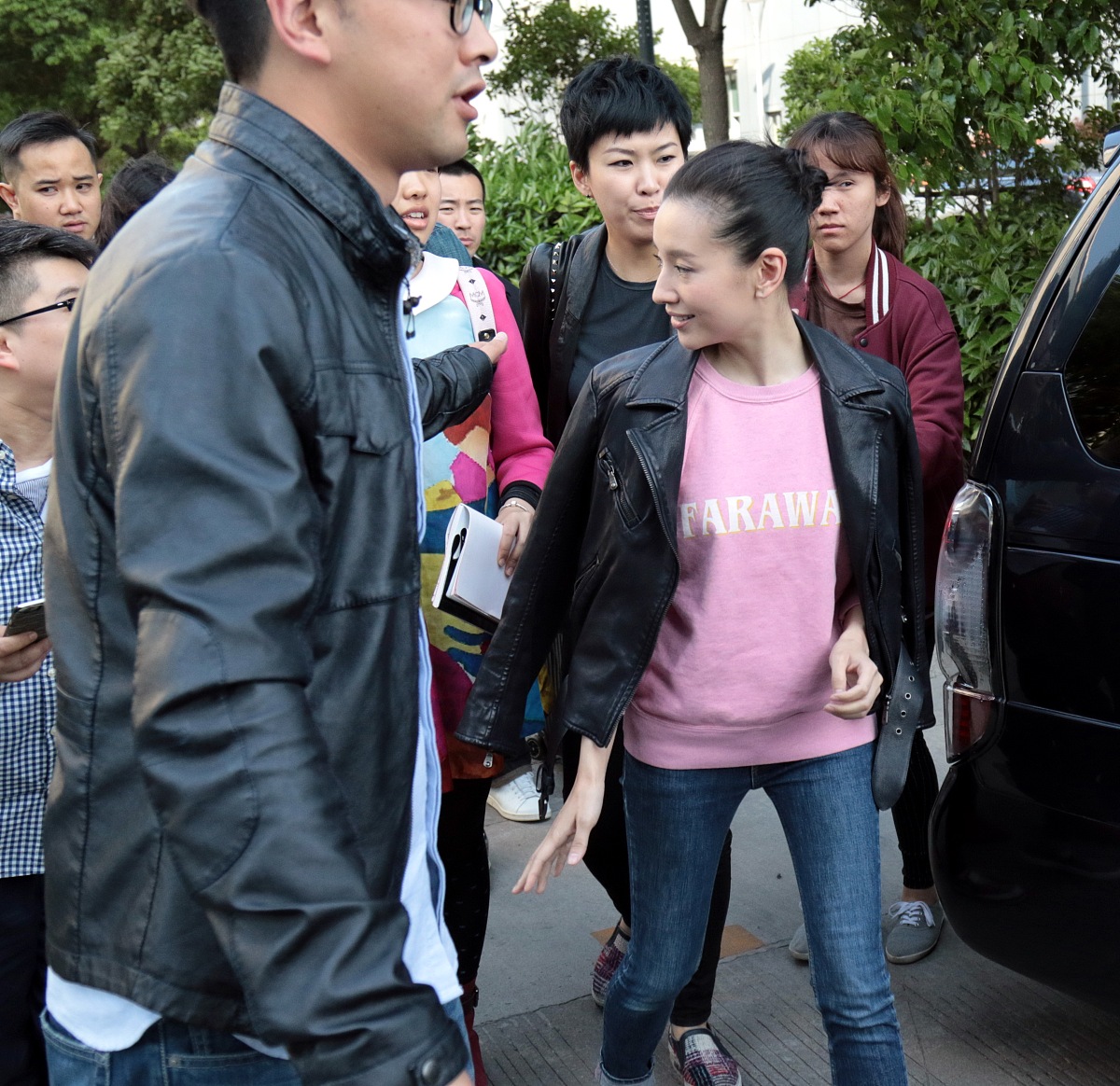 林生斌妻女失火案和胡鑫宇失踪事件：对家庭暴力、性别歧视和司法公正的反思