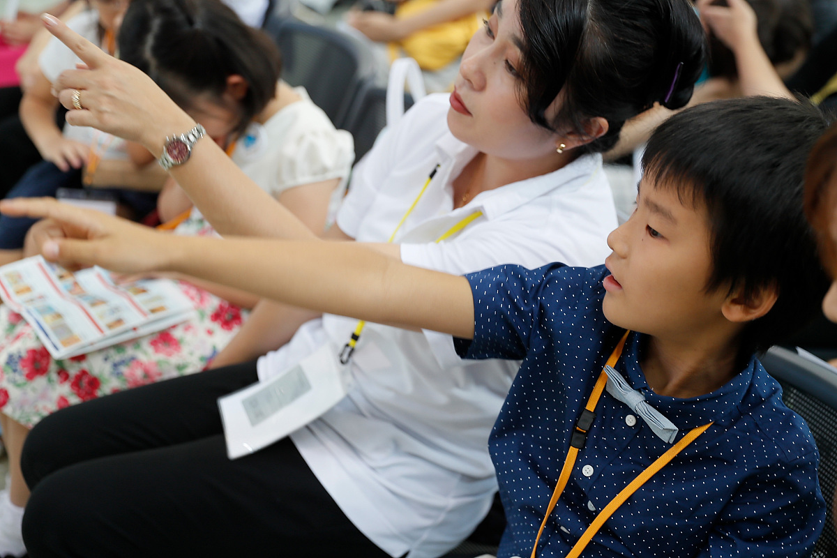 比赛夺冠的喜悦：我的绘画梦想成真