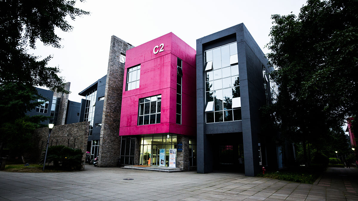 成都的五年制大专护士学校有哪些好麽