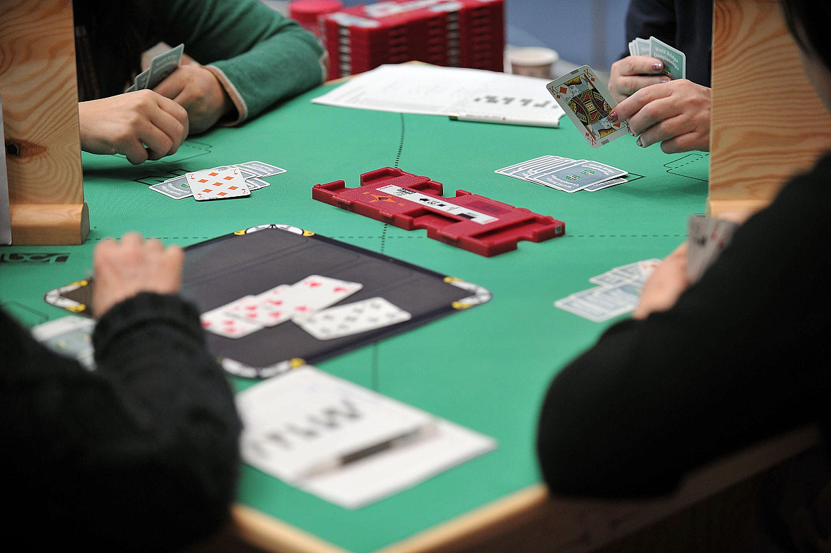 为什么桥牌小满贯要33个大牌点