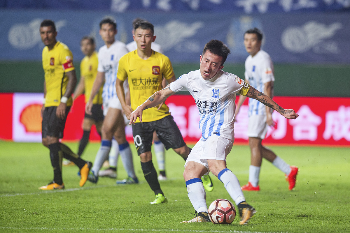 2017中超第19轮:广州富力4-2恒大淘宝 扎哈维梅开二度雷鸟两射一传