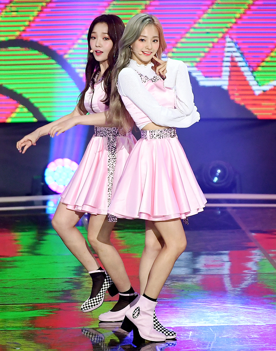 2018年10月16日,韩国首尔,明星出席《the show 》直播.***_***fromis 
