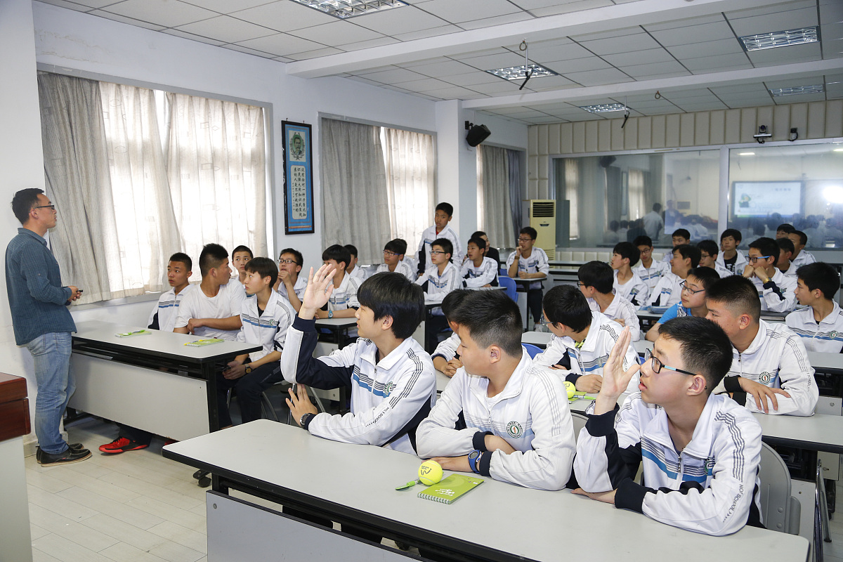 保定工业学校教学设备现状及未来发展趋势