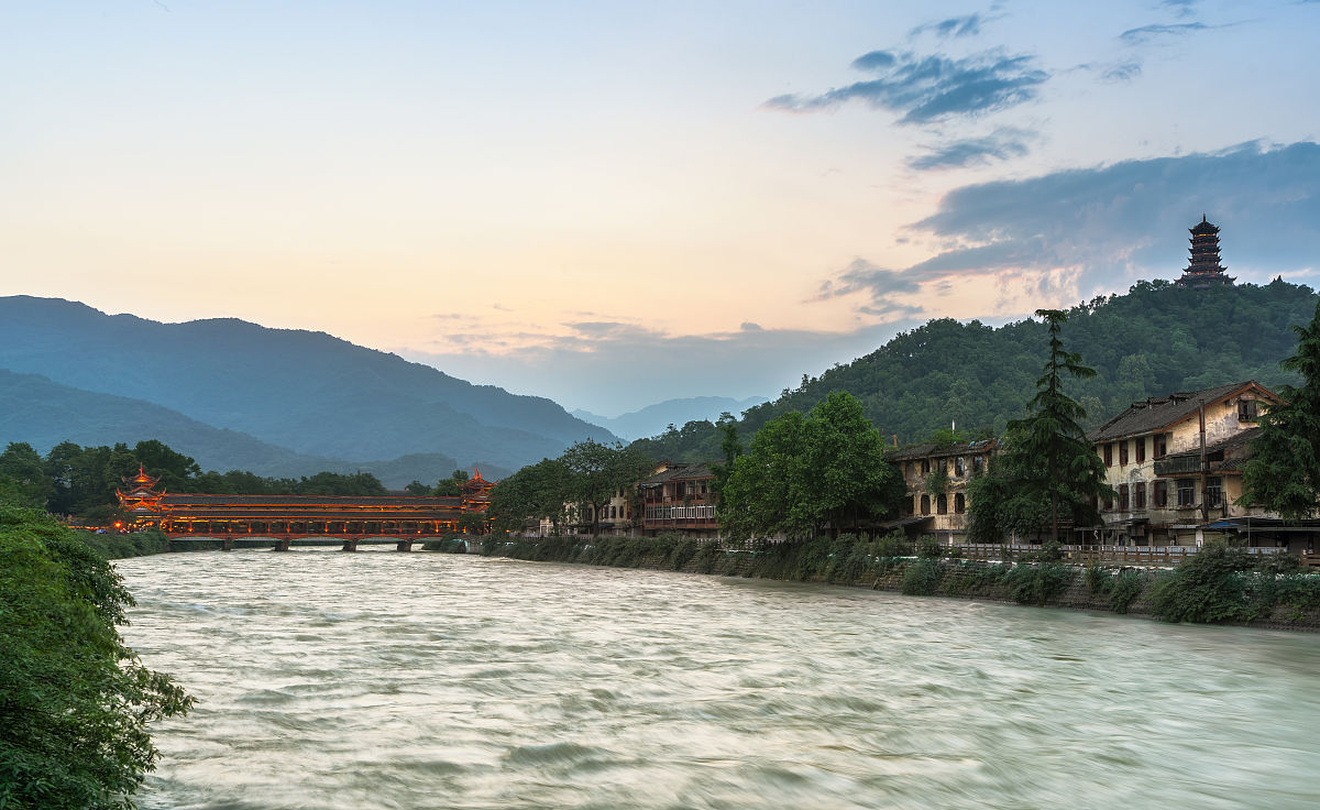 四川省2019年都江堰医科校招生简章