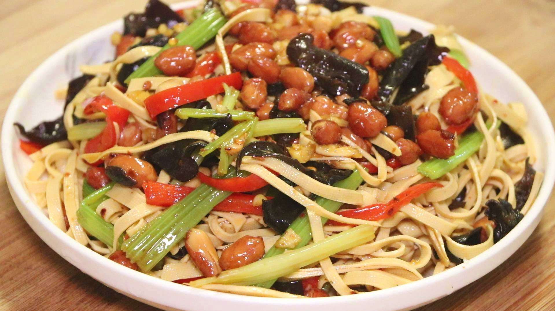 豆腐皮最过瘾的吃法,我家隔天就做一次,每次都不够吃,做法简单