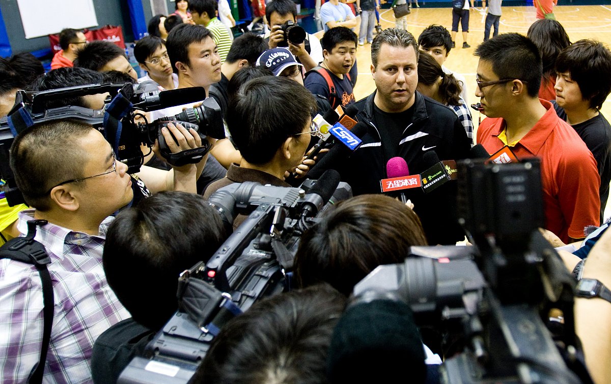 中心对实习记者转正的建议