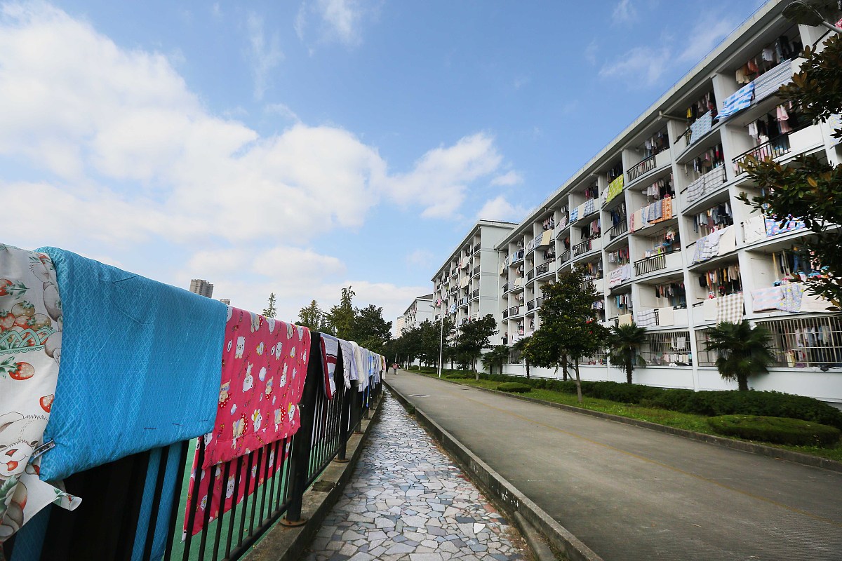 洞头县职教中心2022年宿舍条件：舒适、安全、丰富多彩