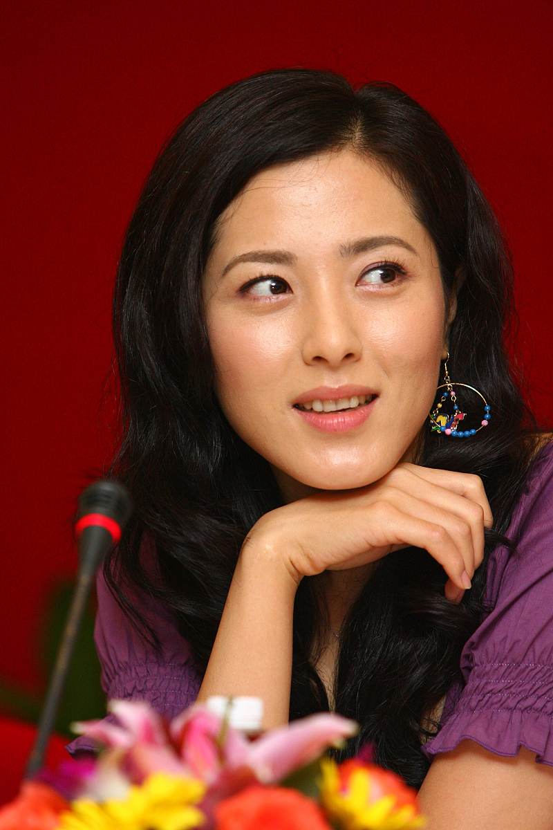 2009年7月7日,上海,改编自红色经典小说的电视连续剧《虾球传》在上海