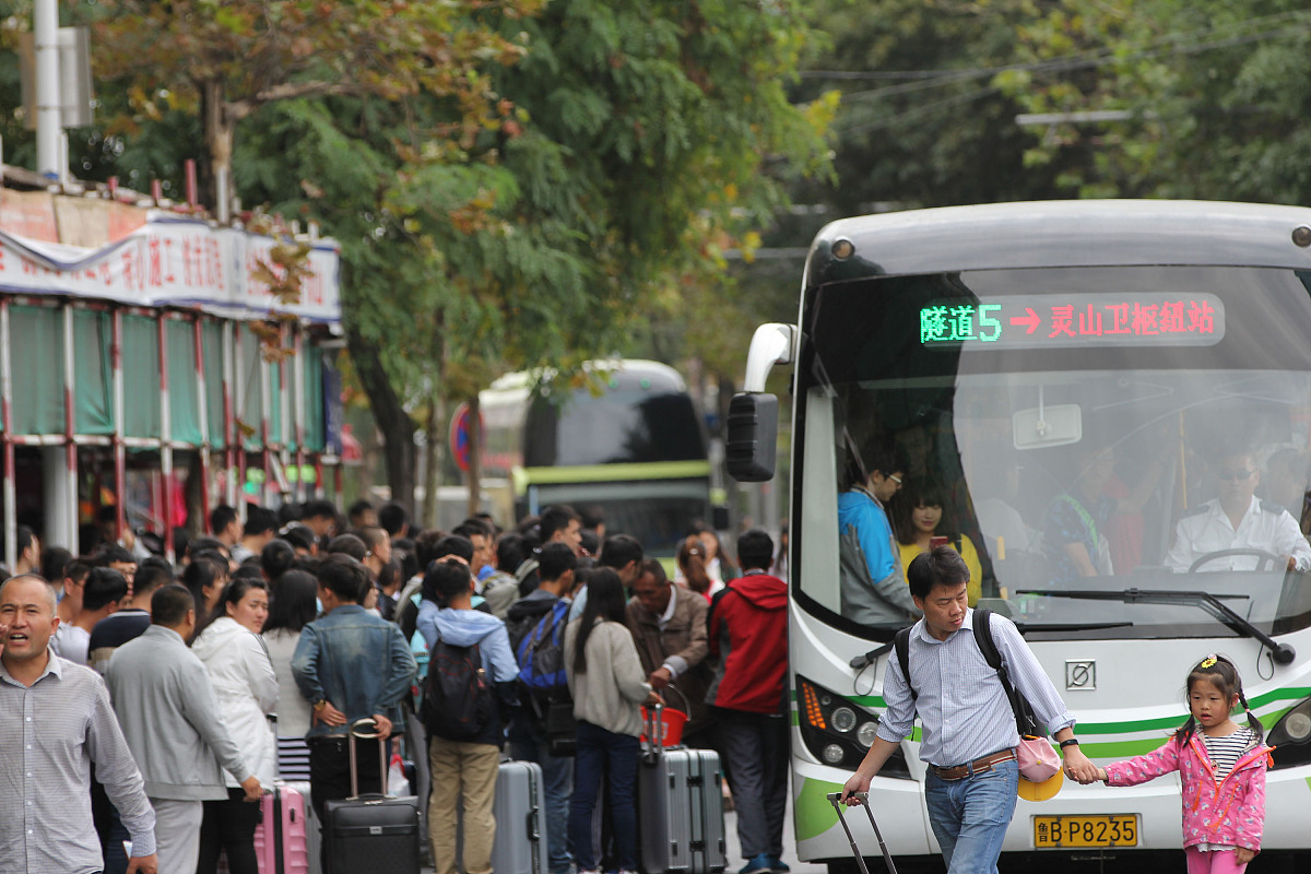 青岛外事服务学校地址 - 详细位置及交通指南