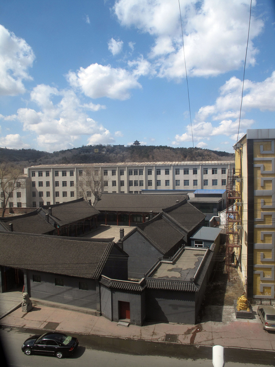 ***_***2010年4月14日,吉林市清朝首富满族风格四合院在建设人民广场