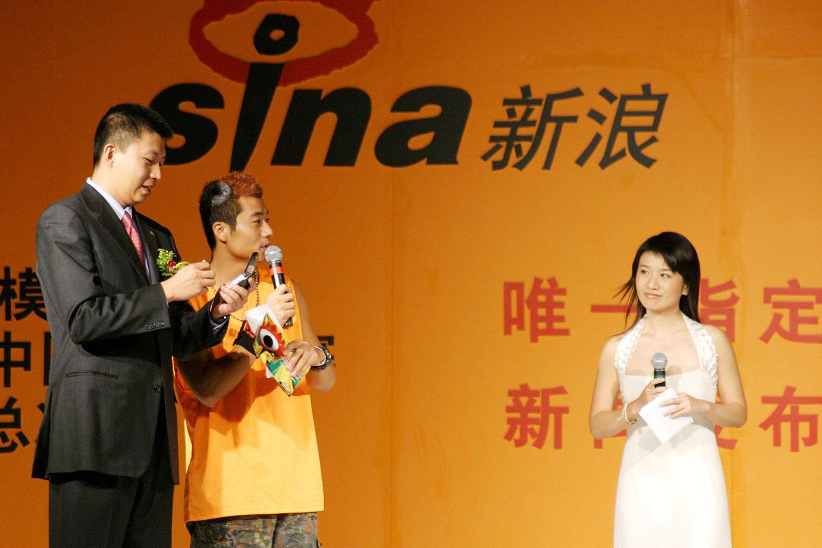 你是一个java专家请你用编程角度描述下中国移动短信发送过程的所有关键点