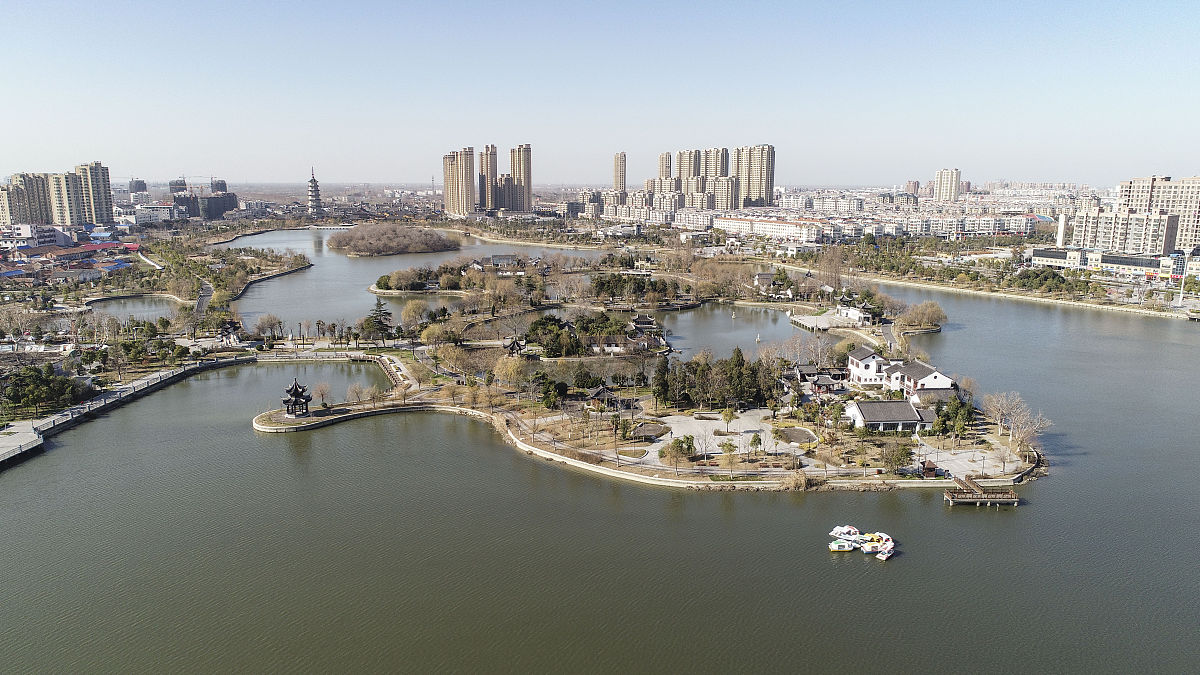 2018年12月28日,江苏淮安市涟水五岛湖冬日韵味十足.