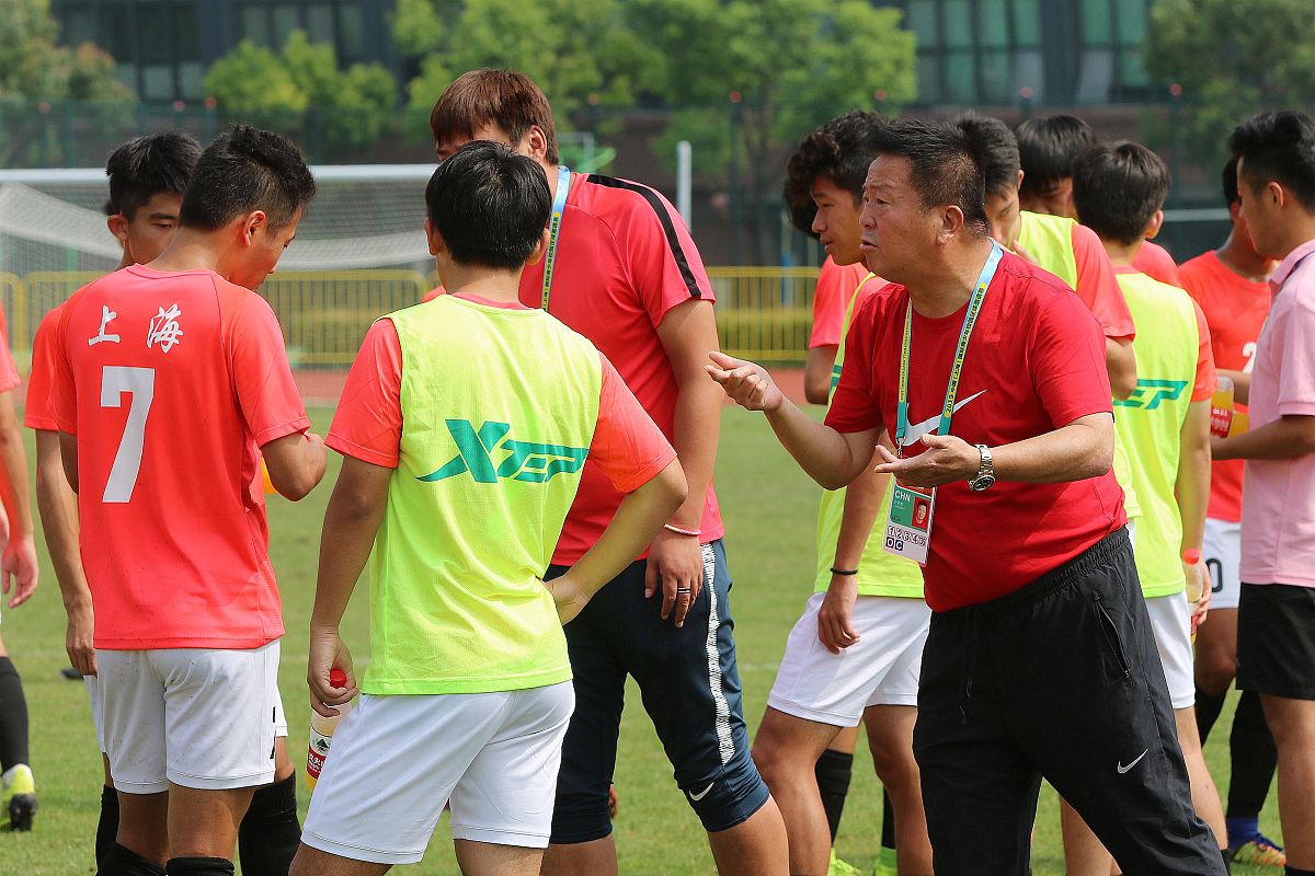 运动会加油词：小美，你一定能赢！