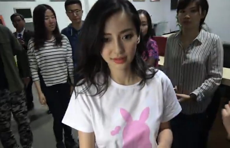 奔跑吧兄弟里微博粉丝第一多的嘉宾是谁