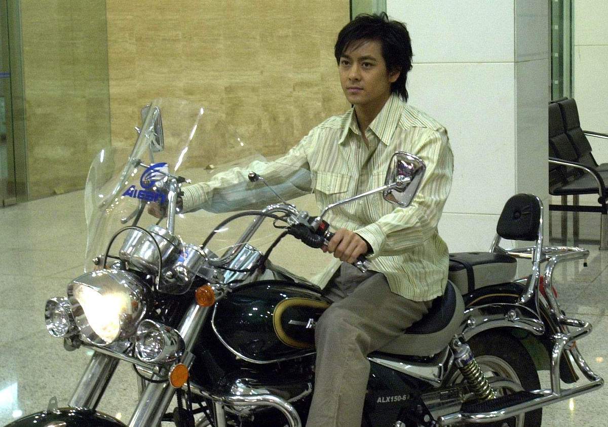 根据以下内容写出一篇3000字的短视频文案：玄慈武功实力大揭秘！究竟能否击败丁慕段游？快来看《天龙八部》！