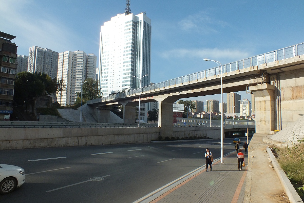 成都铁路学校：成就铁路梦想的最佳选择