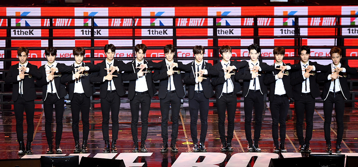 2017年12月6日,韩国首尔,韩国新人男团the boyz在首尔庆熙<strong>大学</strong>举行了
