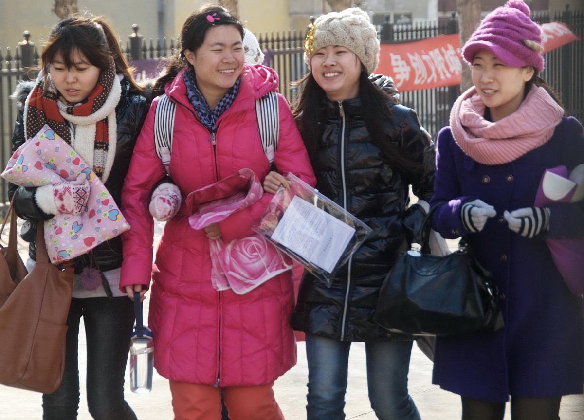 贵阳卫校升学途径：从资助到考研，助力你实现医学梦想