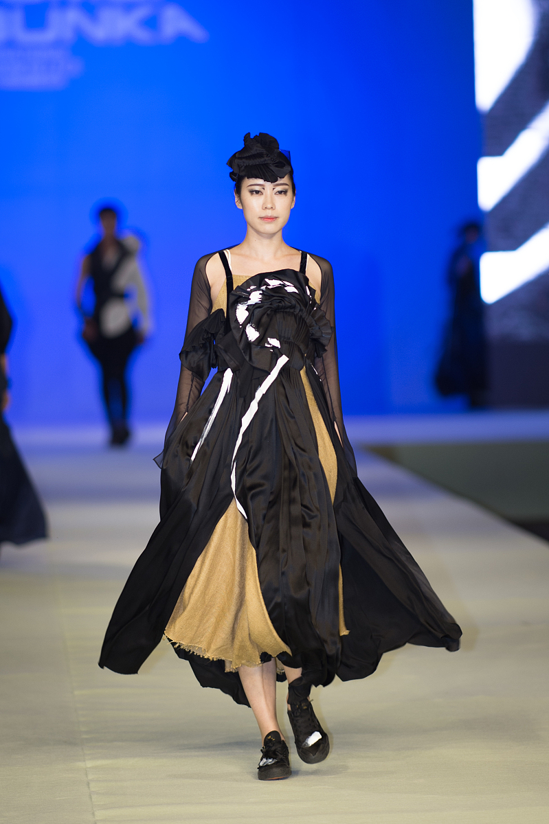 四川服装设计专业哪个学校好_好不好